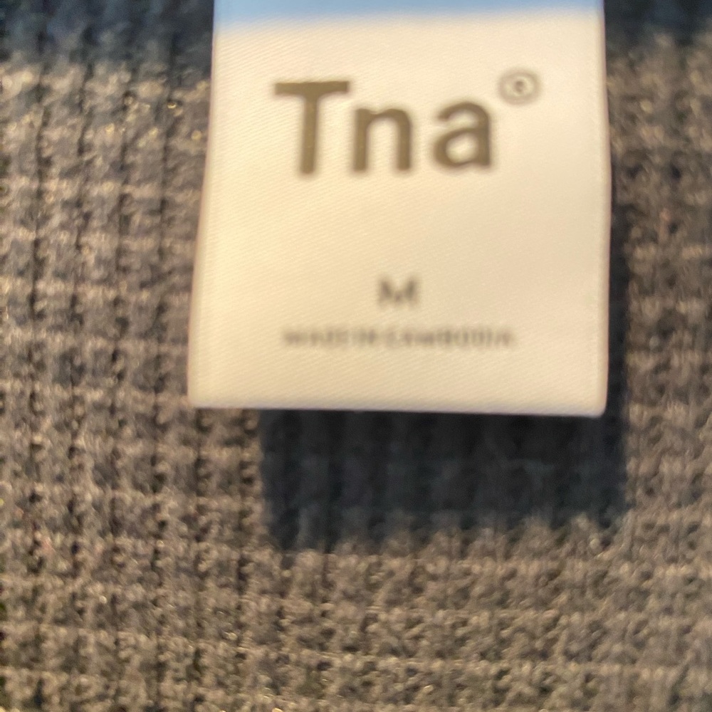 Black TNA crop - Picture 3 of 6